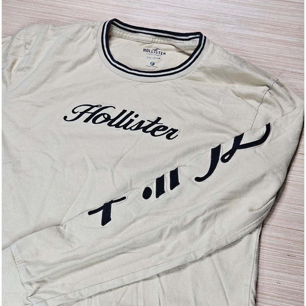 Hollister Long Sleeve Shirt Mens XS Cream Logo Ringer Neck Graphic Tee Preppy
